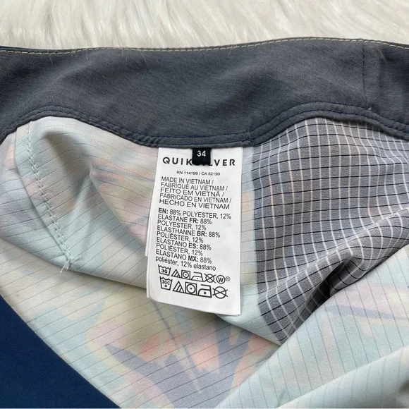 Quiksilver Highline Swim Shorts Tropical Print Men’s Size 34 NWT MSRP $65